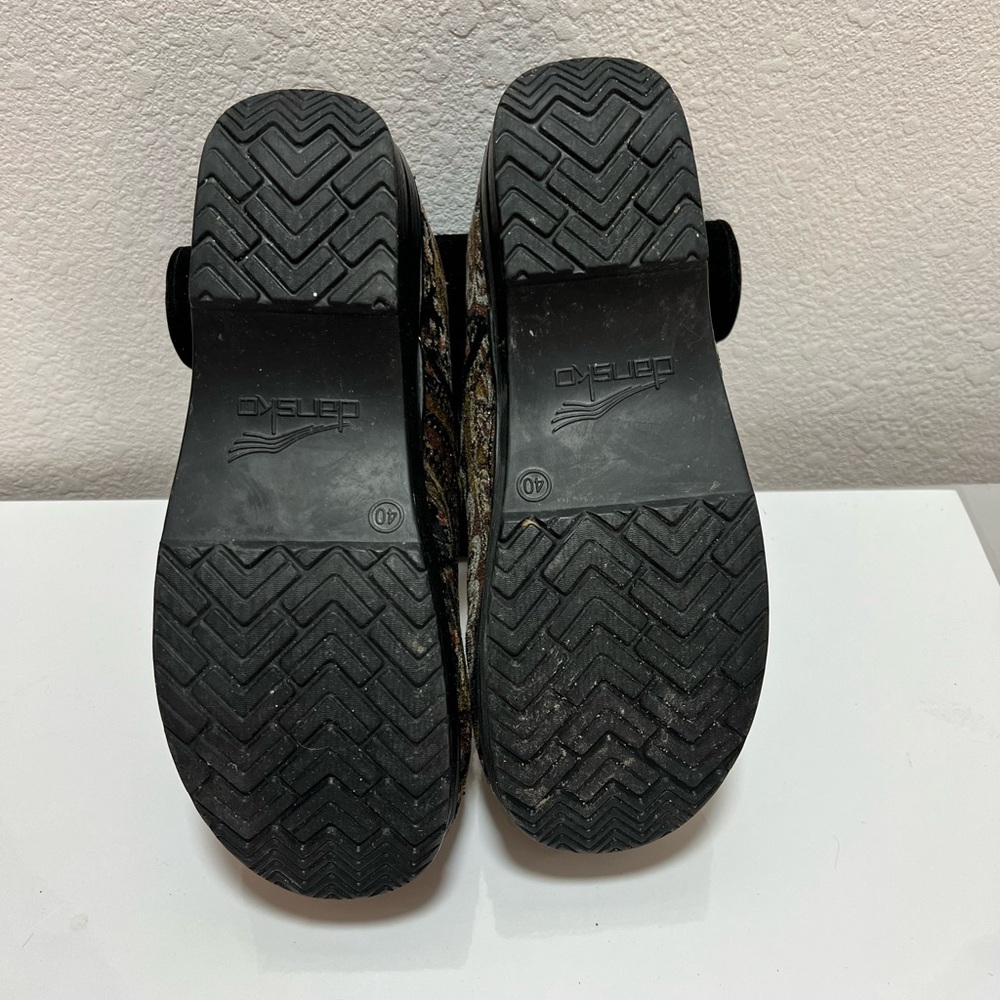 DANSKO VEGAN Brown and Black Patterned Clogs - Picture 4 of 4